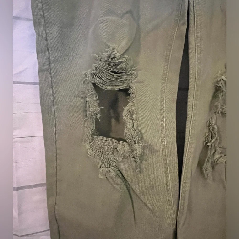 NWT Jeans. Risen Los Angeles. - Picture 4 of 9